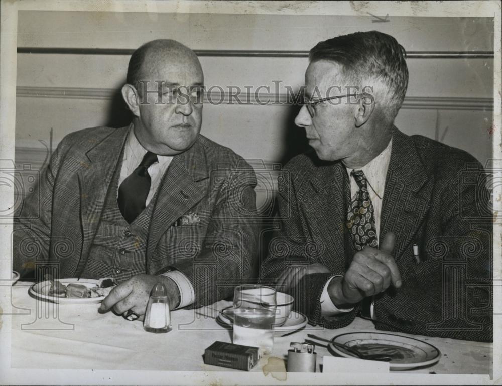 1946 Press Photo James Hunter commander American Legion Post 299 Frank Lynaugh - Historic Images