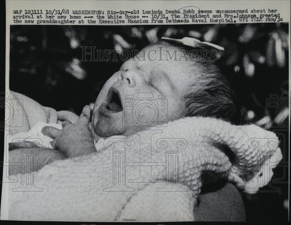 1968 Press Photo Lucinda Desha Robb Newborn Granddaughter President Johnson - Historic Images