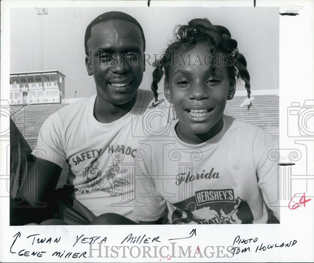 1987 Press Photo Twan Yetta Miller, Father Gene Miller, Track and Field - Historic Images