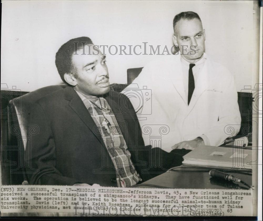 1963 Press Photo Jefferson Davis Received Chimpanzee&#39;s Kidney - RSL69661 - Historic Images