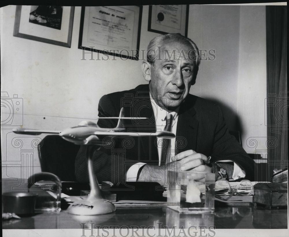 1964 Press Photo Alexander de Seversky, aeronautical consultant &amp; writer - Historic Images