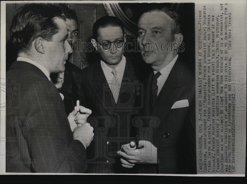 1947 Press Photo Pierre Courtade French Communist Newsman Attends Reception - Historic Images