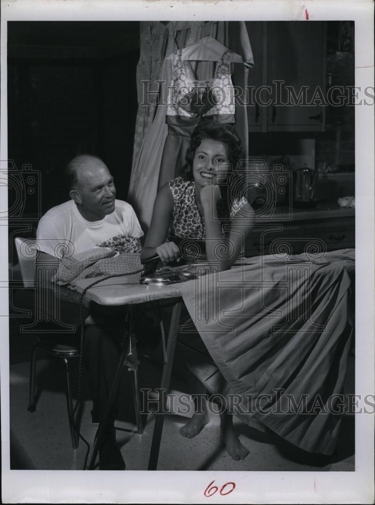 1960 Press Photo Beauty Queen Annette Baker with her father James Baker - Historic Images