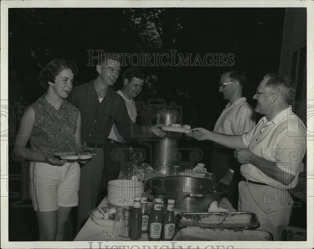 1961 Press Photo DrRobert Elino &amp; DrRaymond Danforth welcomed student of NEC - Historic Images