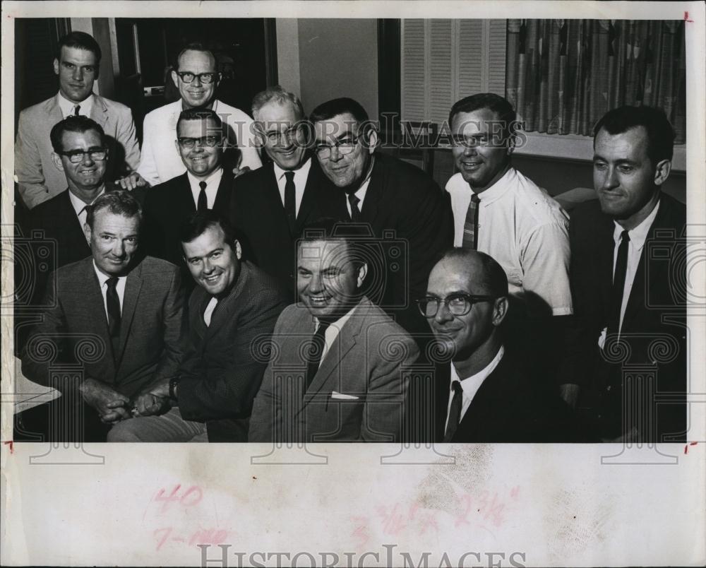 1966 Press Photo Vet docs,C Dibble, J Larmon,W Casler,P Chapman,L House, - Historic Images