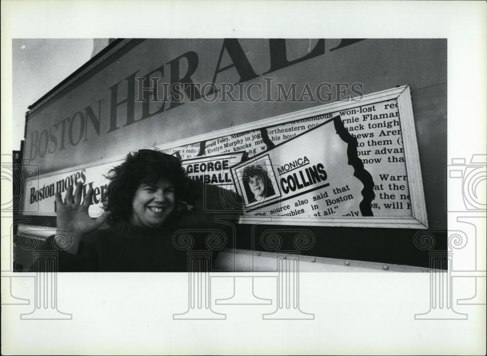 Press Photo Monica Collins, Reporter - RSL08637 - Historic Images