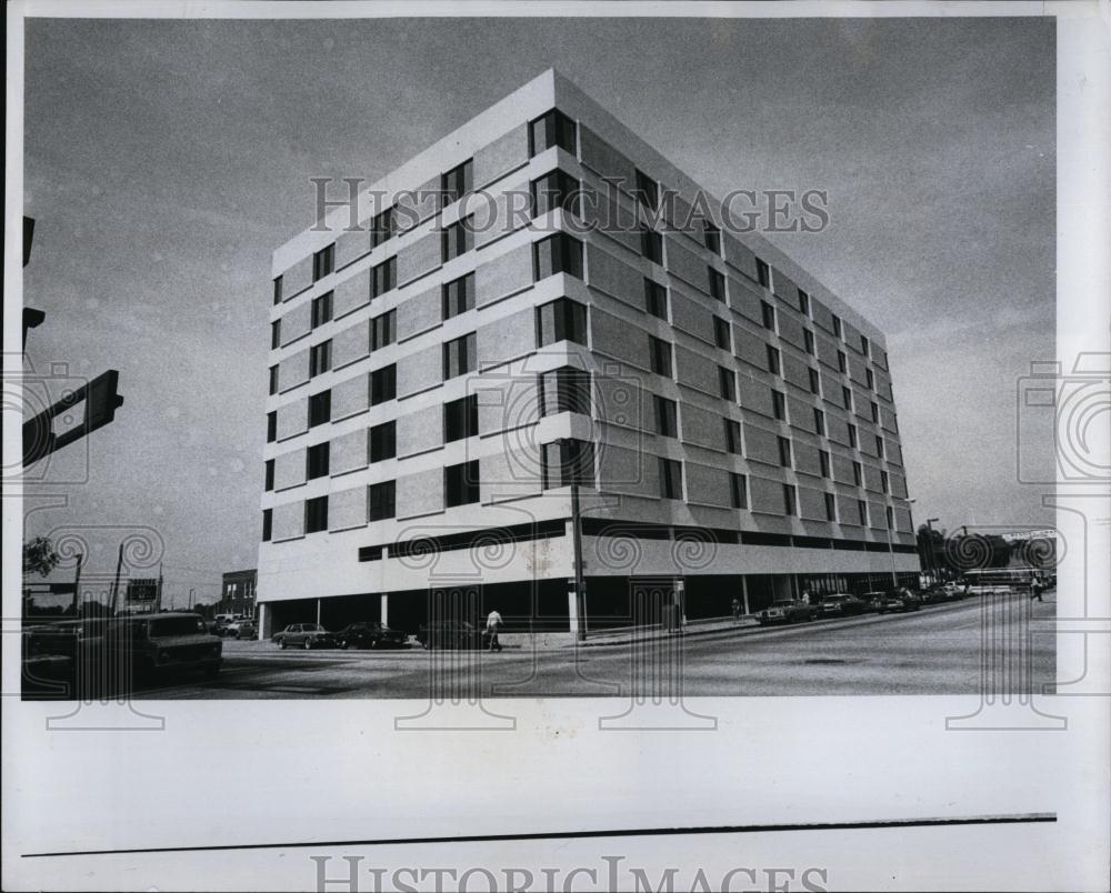 1980 Press Photo Exterior of Tampa Federal Building at 700 Twiggs St - Historic Images