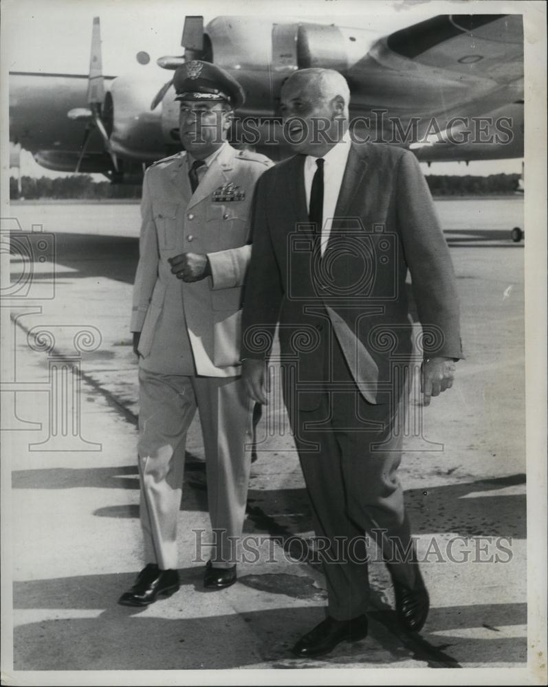 1961 Press Photo Secretary of the Air Force Eugen Zuckert, Col Grover Willcox - Historic Images