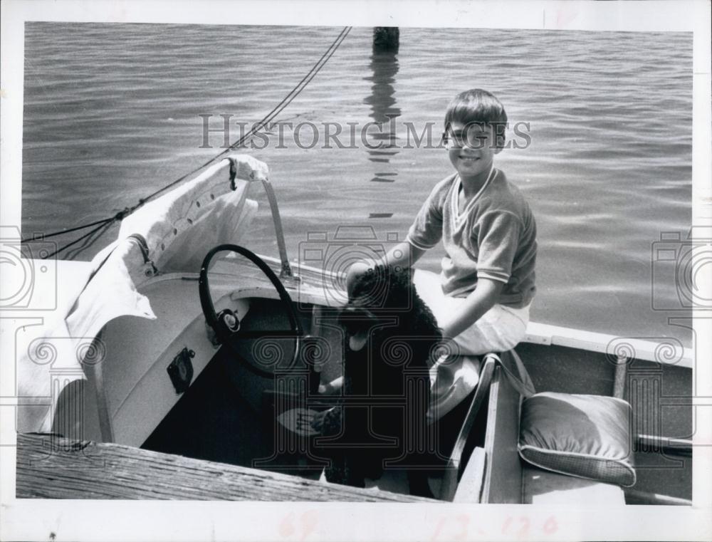 1968 Press Photo Tom Thelin,driving his father&#39;s boat - RSL67541 - Historic Images