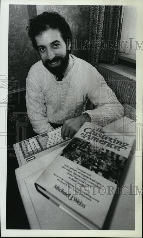 1988 Press Photo Author Michael Weiss with Book The Clustering of America - Historic Images