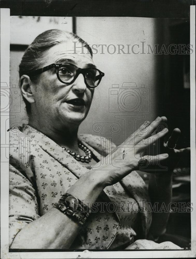 1955 Press Photo Psychiatrist And Author Dr Marynia Farnham - RSL45339 - Historic Images