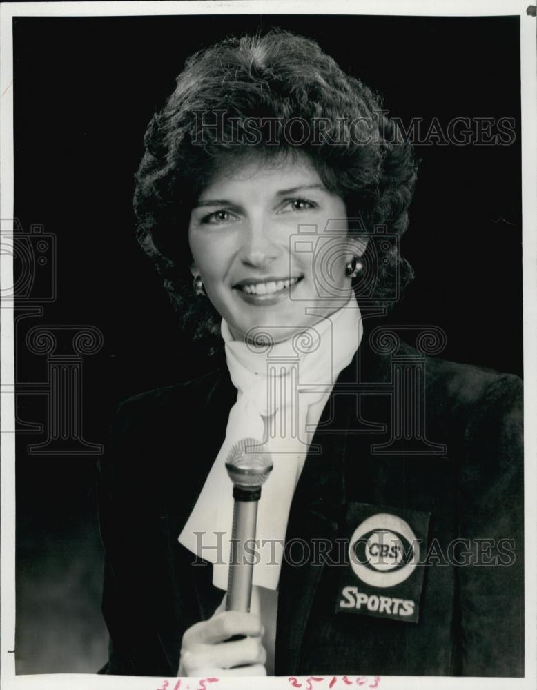 1983 Press Photo Charlsie Cantey CBS Sports NFL Today Reporter Sportscaster - Historic Images