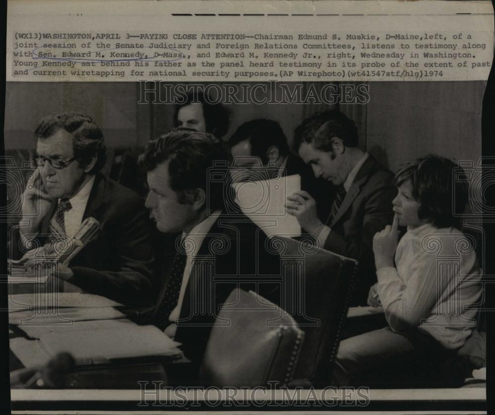 1974 Press Photo SeEdward MKennedy at the Senate Judiciary Foreign Committee - Historic Images