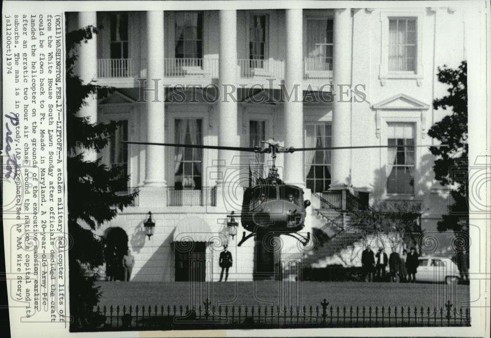 1974 Press Photo Stolen US Army Helicopter on White House Lawn Robert K Preston - Historic Images