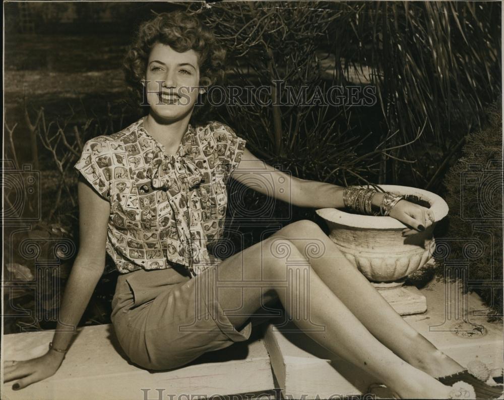 1947 Press Photo Vicky Werly Queen of Oregons Festival of Stated - RSL98035 - Historic Images