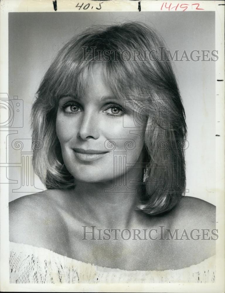 1977 Press Photo Linda Evans stars in &quot;Hunter&quot; - RSL61141 - Historic Images