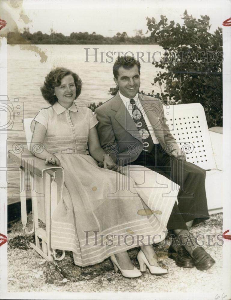 1950 Press Photo Mr and Mrs Harry C Stultz - RSL63253 - Historic Images