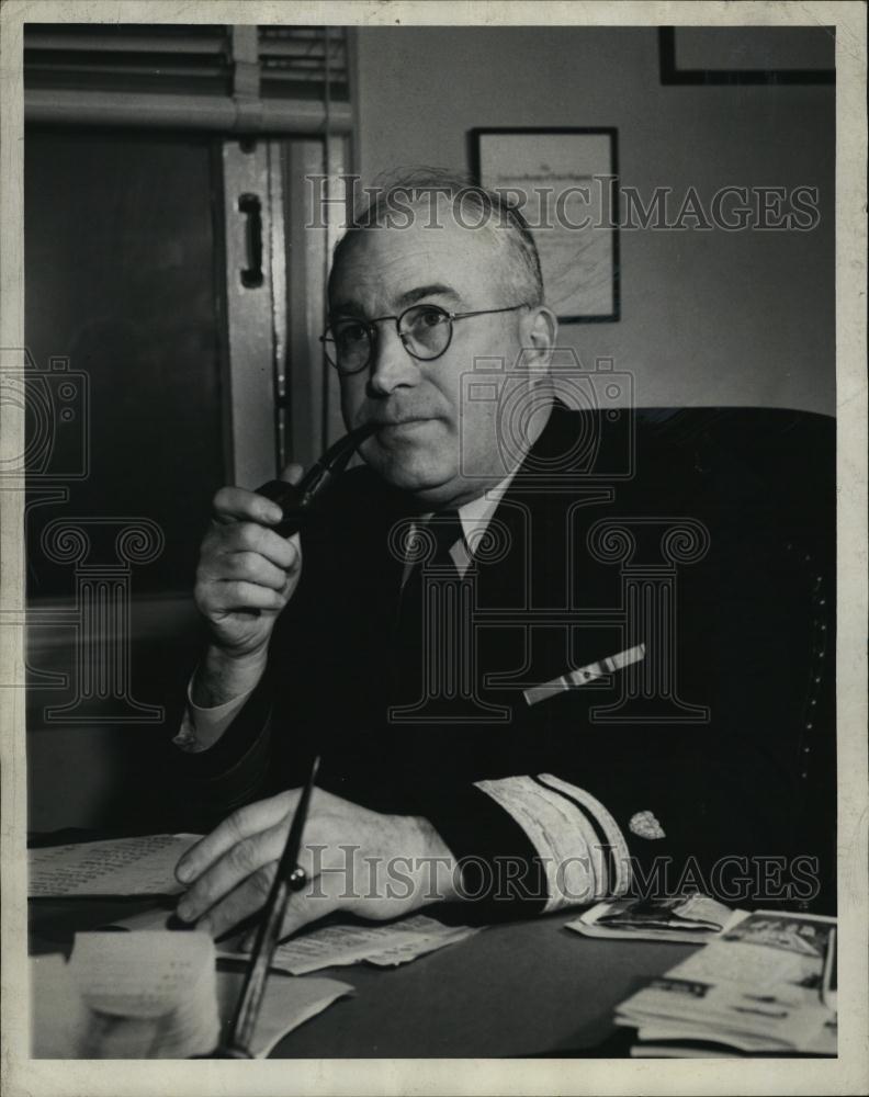 1945 Press Photo Rear Admiral Joseph F Farley USCG Chief Personnel Officer - Historic Images