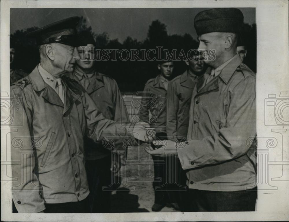 1943 Press Photo Major General Emile Moses Commanding General Parris Island - Historic Images