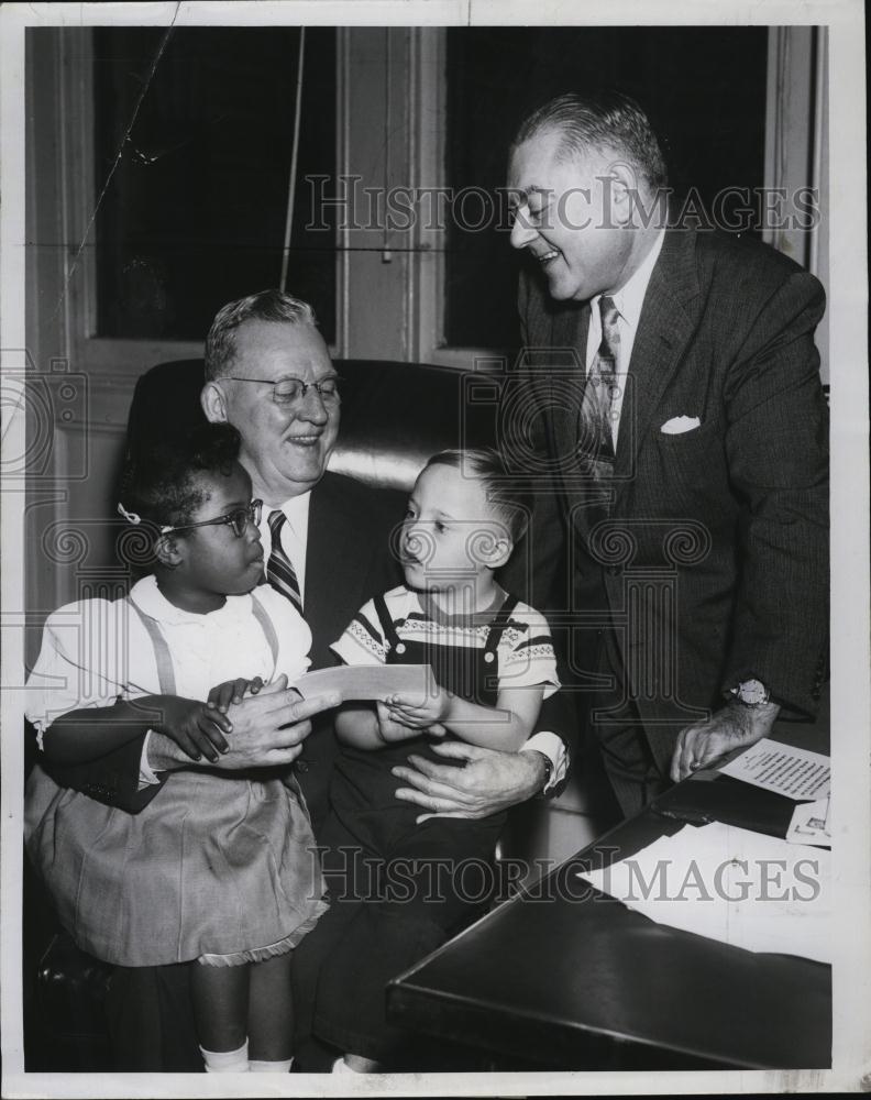 1956 Press Photo Mayor John B Hynes office Wilson Walker - RSL45689 - Historic Images