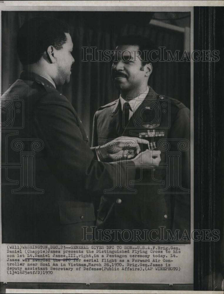 1970 Press Photo Lt Daniel James III Pentagon Ceremony - RSL93071 - Historic Images