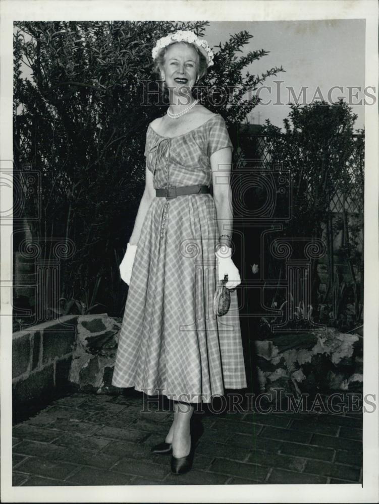 1953 Press Photo Quez Robb - RSL02185 - Historic Images