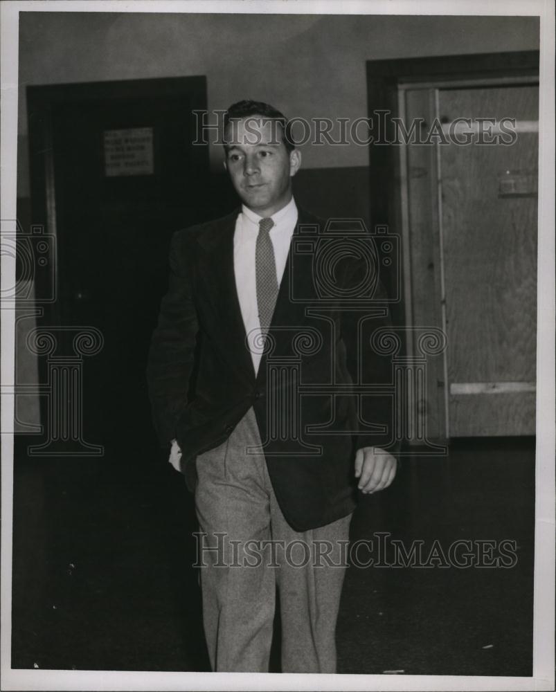 1956 Press Photo William Richard Witness In Suffolk Boston Court - RSL84773 - Historic Images