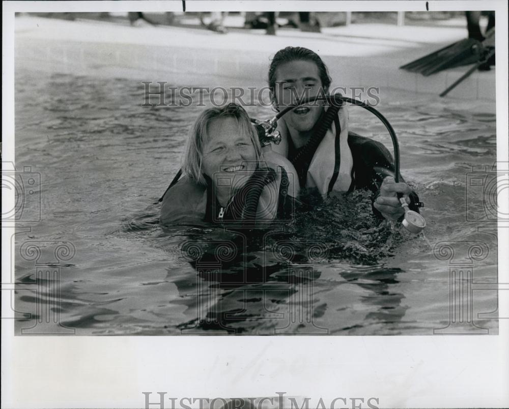 1978 Press Photo Marianne Werhane, Richard Rober, Scuba Diving - RSL66971 - Historic Images