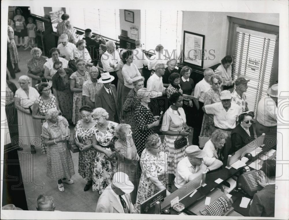 1957 Press Photo First Federal Savings &amp; Loan Association lobby - RSL68485 - Historic Images