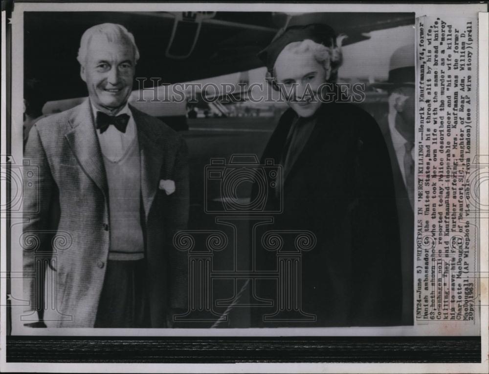 1963 Press Photo Danish Diplomat Henrik Kauffman and his American wife - Historic Images