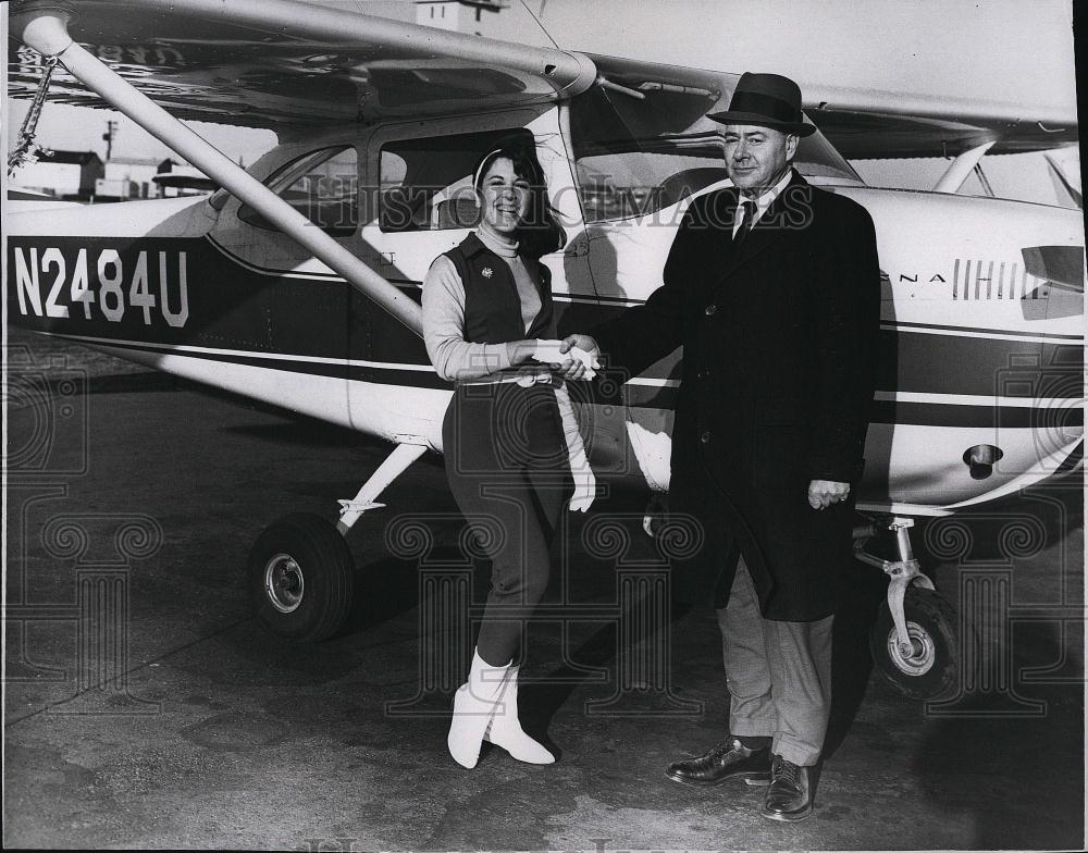 1965 Press Photo WCOP Stephie Eye in the Sky host Television - RSL90853 - Historic Images