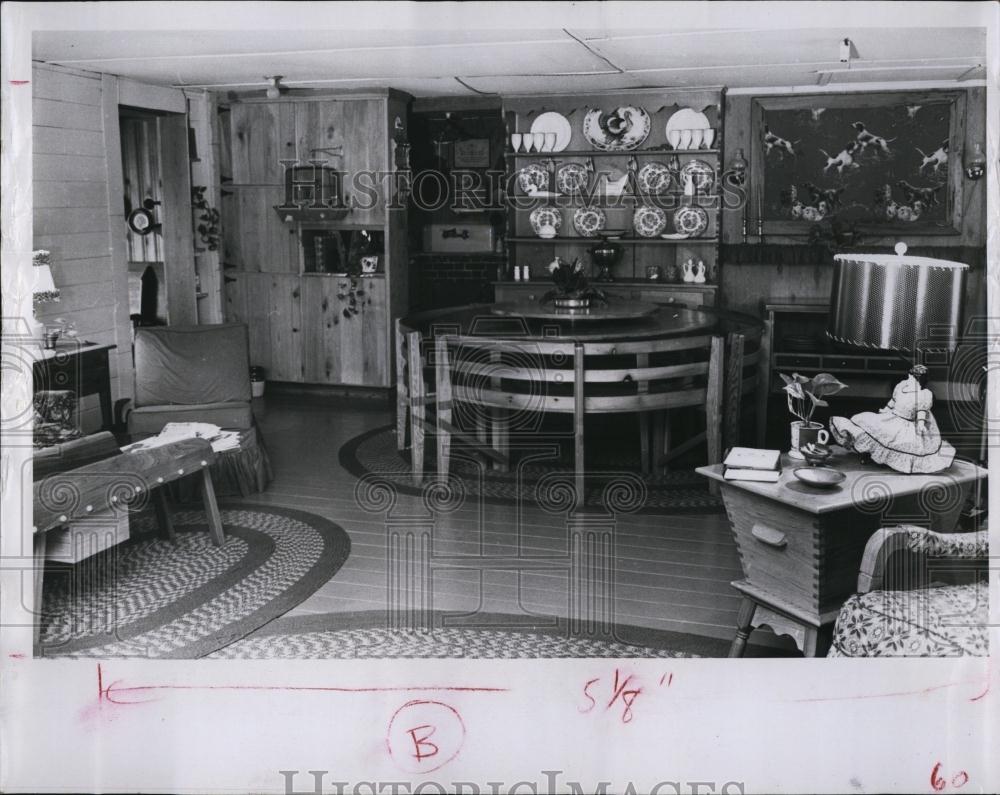 1960 Press Photo Furnishing inside Leo Traylor&#39;s home - RSL99287 - Historic Images