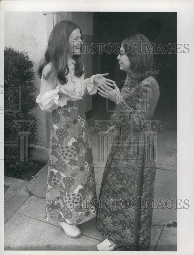 1970 Press Photo Models Pat McCoy, Geri Boler - RSL61971 - Historic Images