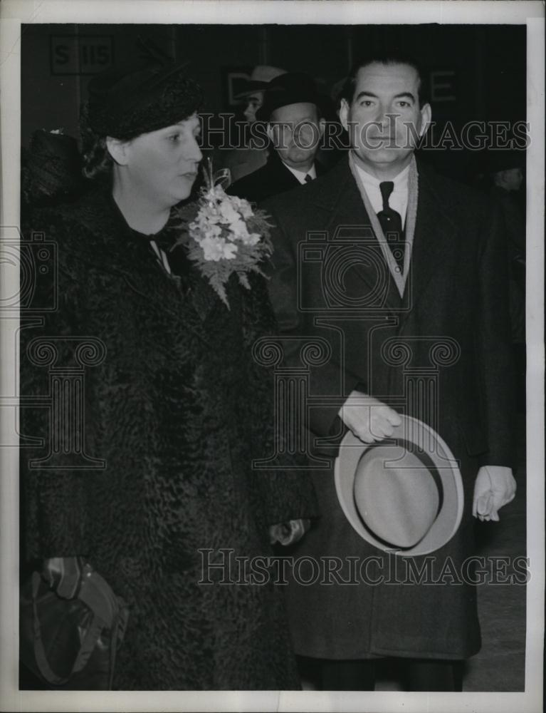 1941 Press Photo Carlos Brin, Panama Ambassador To United States, Mrs Brin - Historic Images