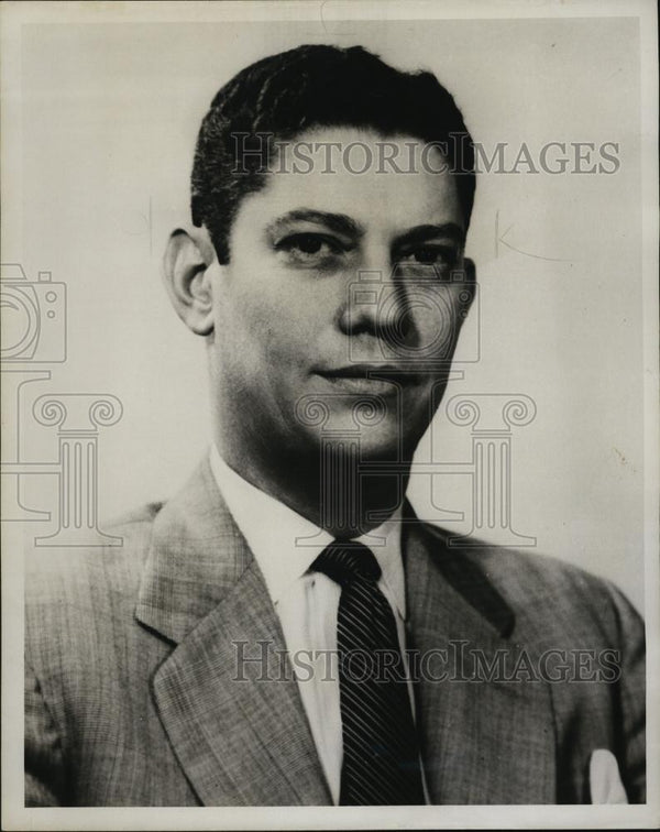 1958 Press Photo L J Smith, Manager, Boston Region, Cities Service Oil