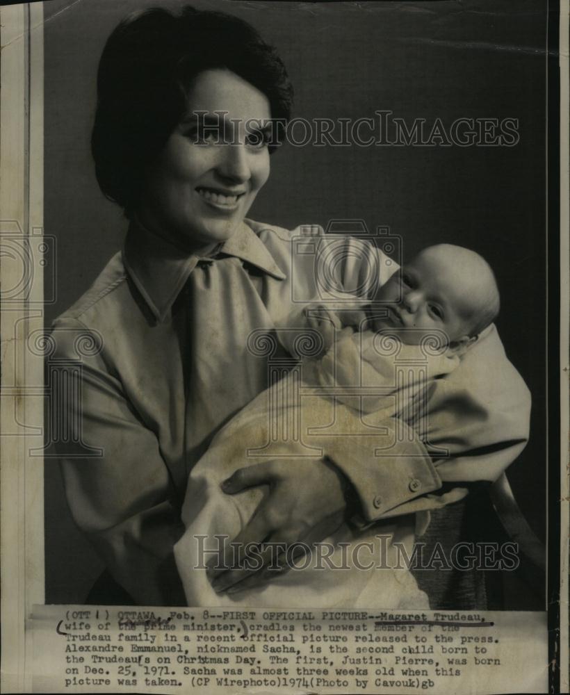 1974 Press Photo Margaret Trudeau, wife of Canadian Prime Minister &amp; baby son - Historic Images