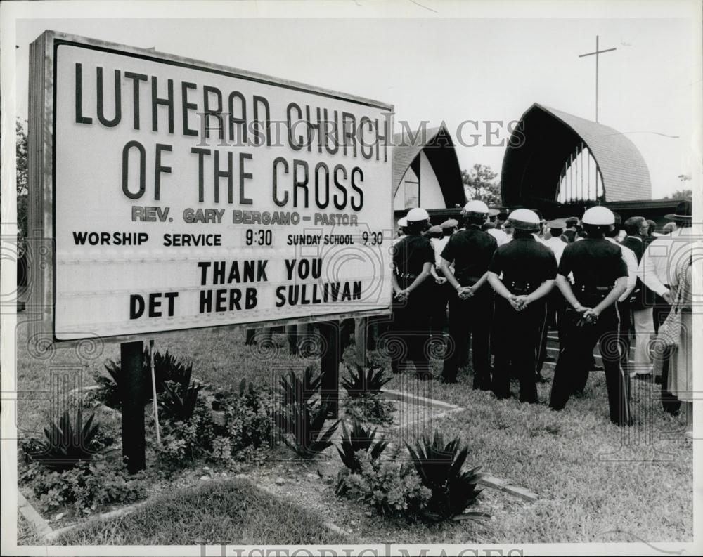 1980 Press Photo Lutheran Church of the Cross Signage St Petersburg - RSL66685 - Historic Images