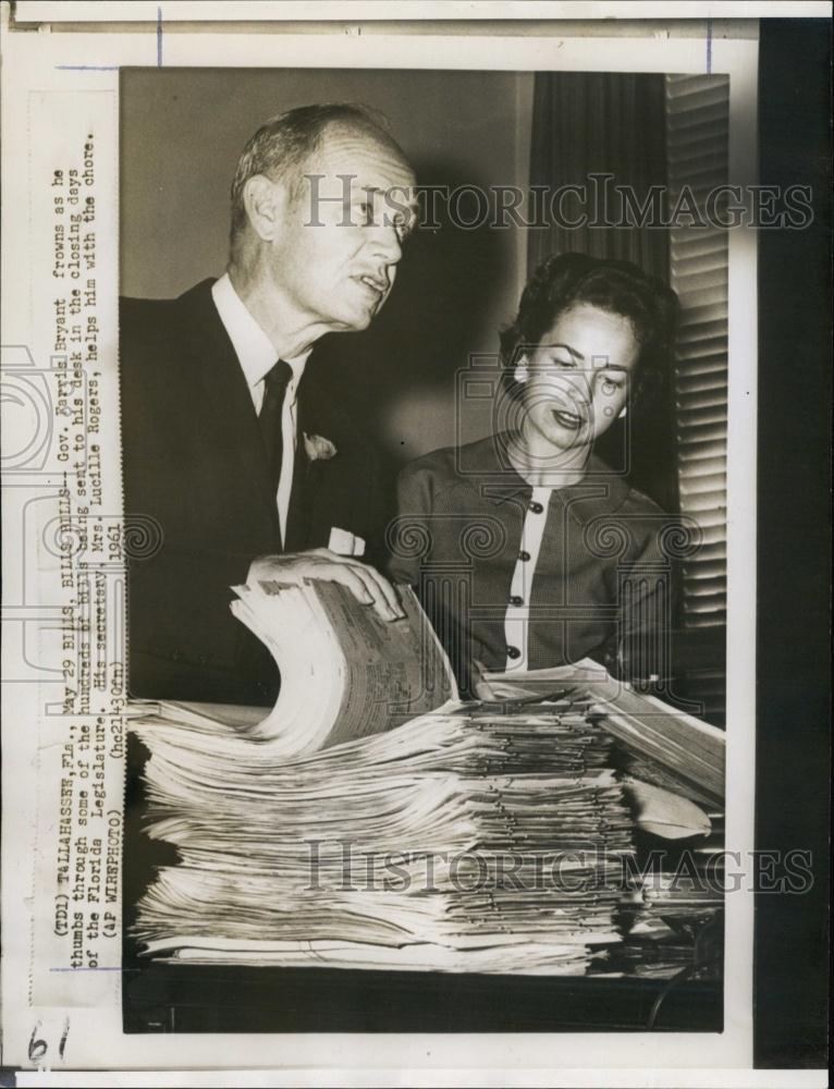 1961 Press Photo Gov Farris Bryant, secretary Mrs Lucille Rogers - RSL62461 - Historic Images