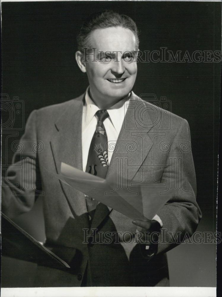 1949 Press Photo Fred Waring Musician Bandleader Radio Television Personality - Historic Images