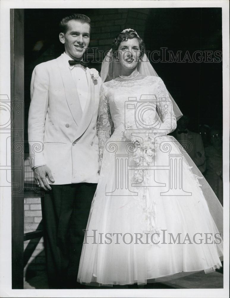 1956 Press Photo Mr And Mrs Walter Titus West Jr Wedding Picture - RSL ...