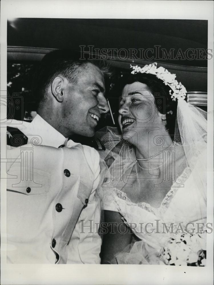 1952 Press Photo Helene Frances Kidd Marries Joe Carter Burgin - RSL46871 - Historic Images