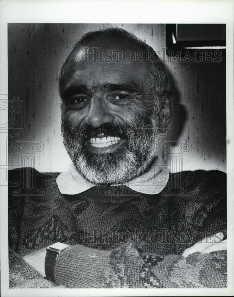 1987 Press Photo George Mansour Iraqi Journalist Broadcaster Politician - Historic Images