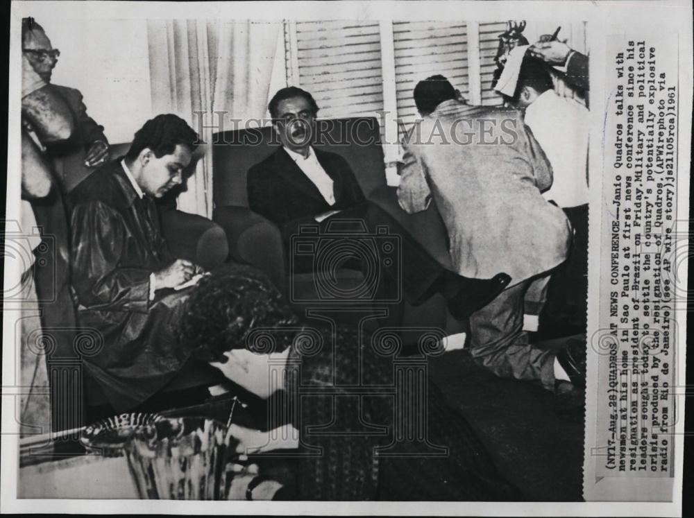 1961 Press Photo Former Brazilian President Janio Quadros at Press Conference - Historic Images