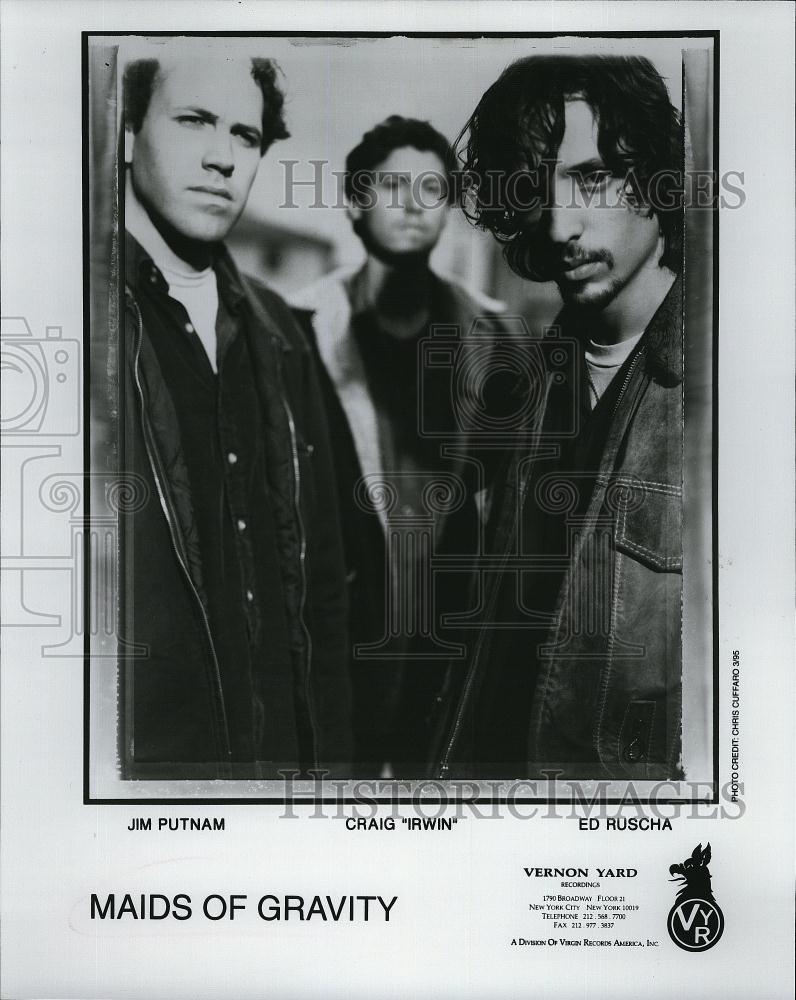 1995 Press Photo Maids of Gravity : Jim Putnam, Craig &quot;Irwin&quot;, Ed Ruscha - Historic Images