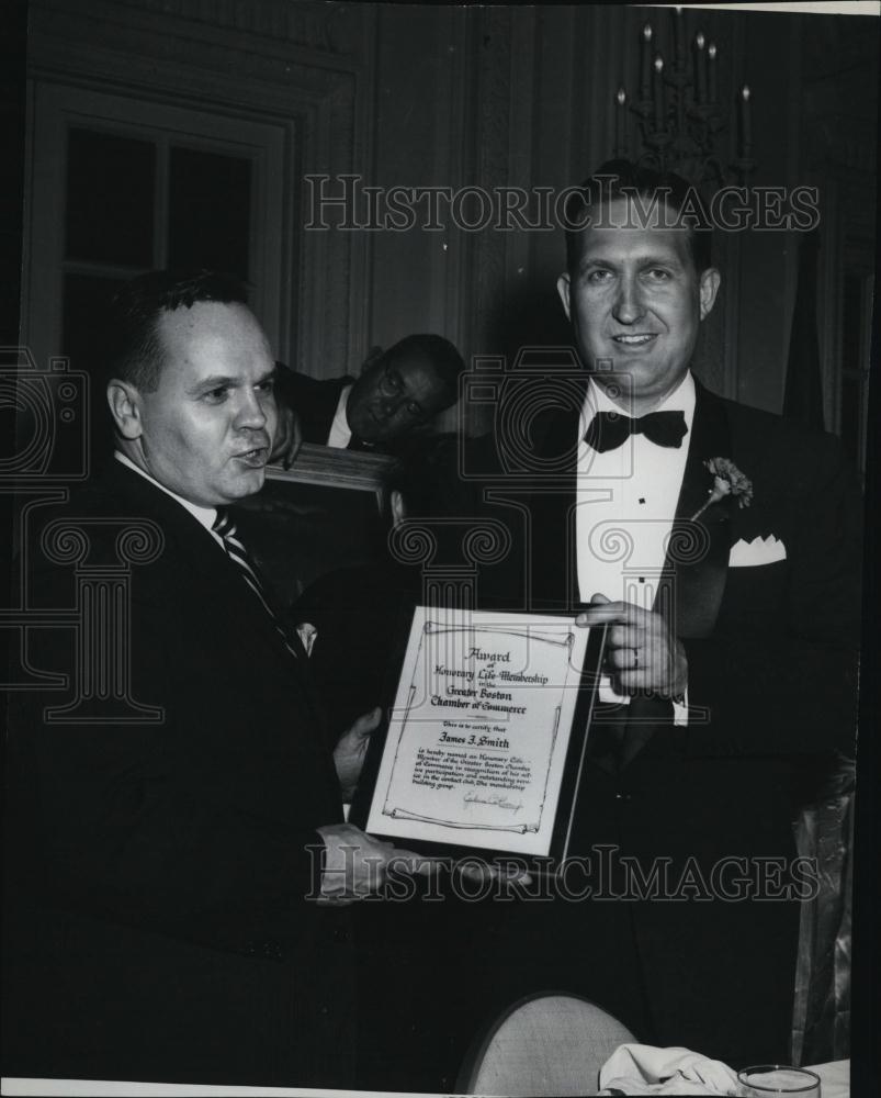 1962 Press Photo James J Smith, Public Relations Department, Prudential - Historic Images