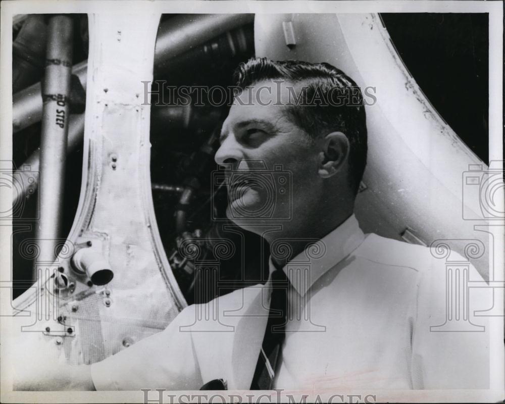 1970 Press Photo Stephen L Robertson, American Institute Aeronautics Astronautic - Historic Images