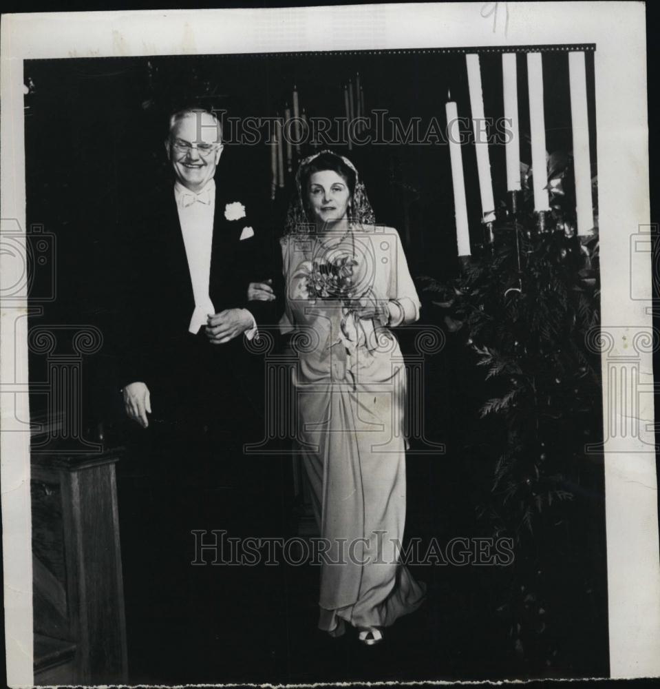 1948 Press Photo General Mills ceo Harry Bullis weds Countess Maria Sm ...