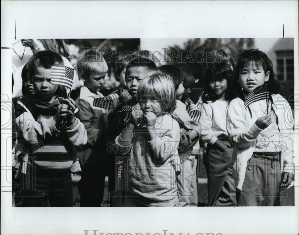 1987 Press Photo Jennifer Perkins, Woodlawn Elementary School on Veteran&#39;s Day - Historic Images