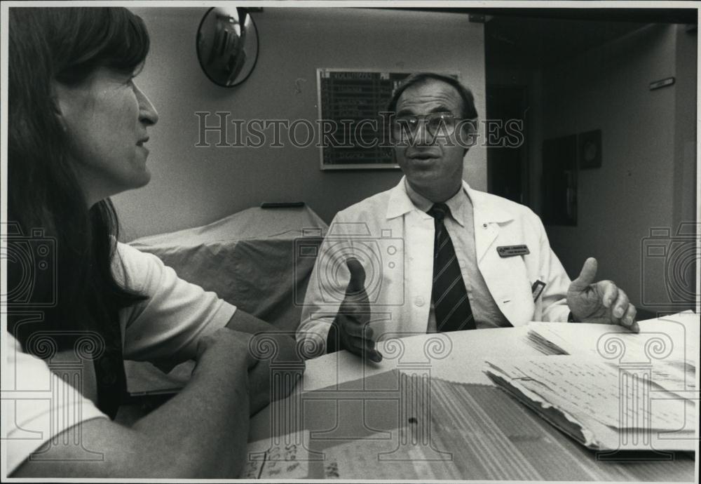 1992 Press Photo Dr Ernst Shafer, co-founder Boston Heart Lab Corporation - Historic Images