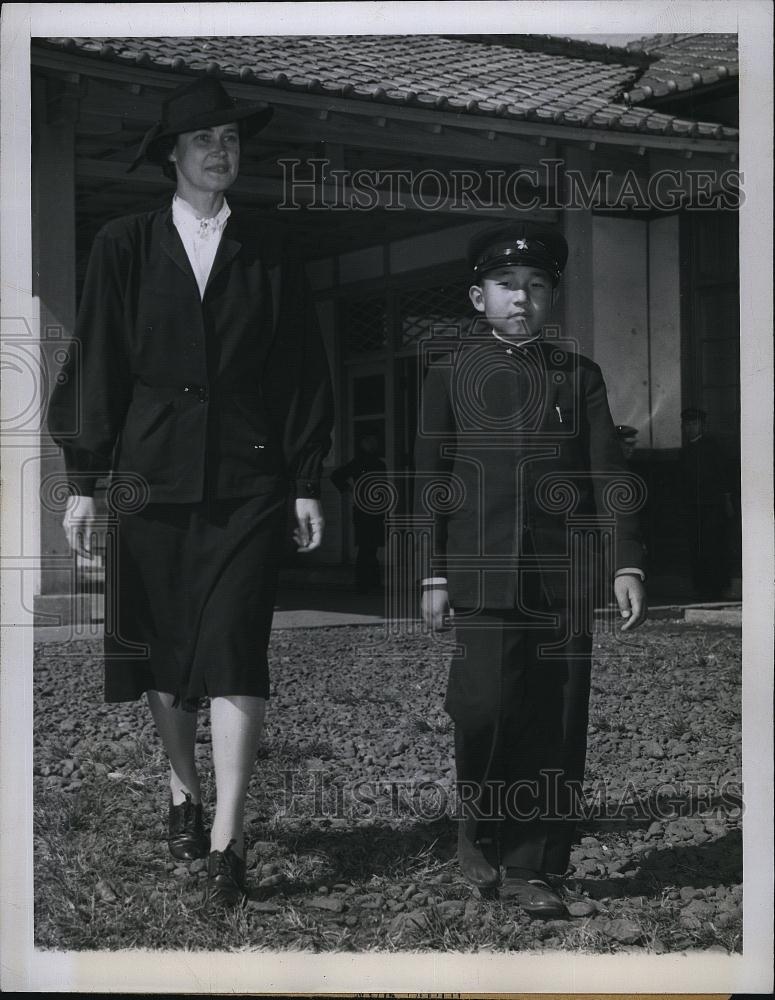 1946 Press Photo Mrs Elizabeth Gray Vining Philadelphia Japanese Crown Prince - Historic Images